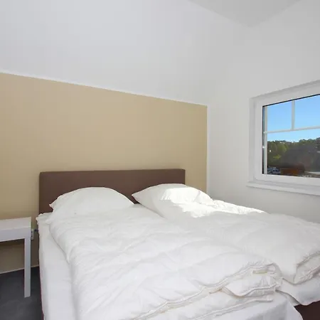 Strandnahe Mit Balkon, Gratis Nutzung Vom Ahoi Erlebnisbad Und Sauna In Sellin - Rex Rugia 13-7 Apartmán *